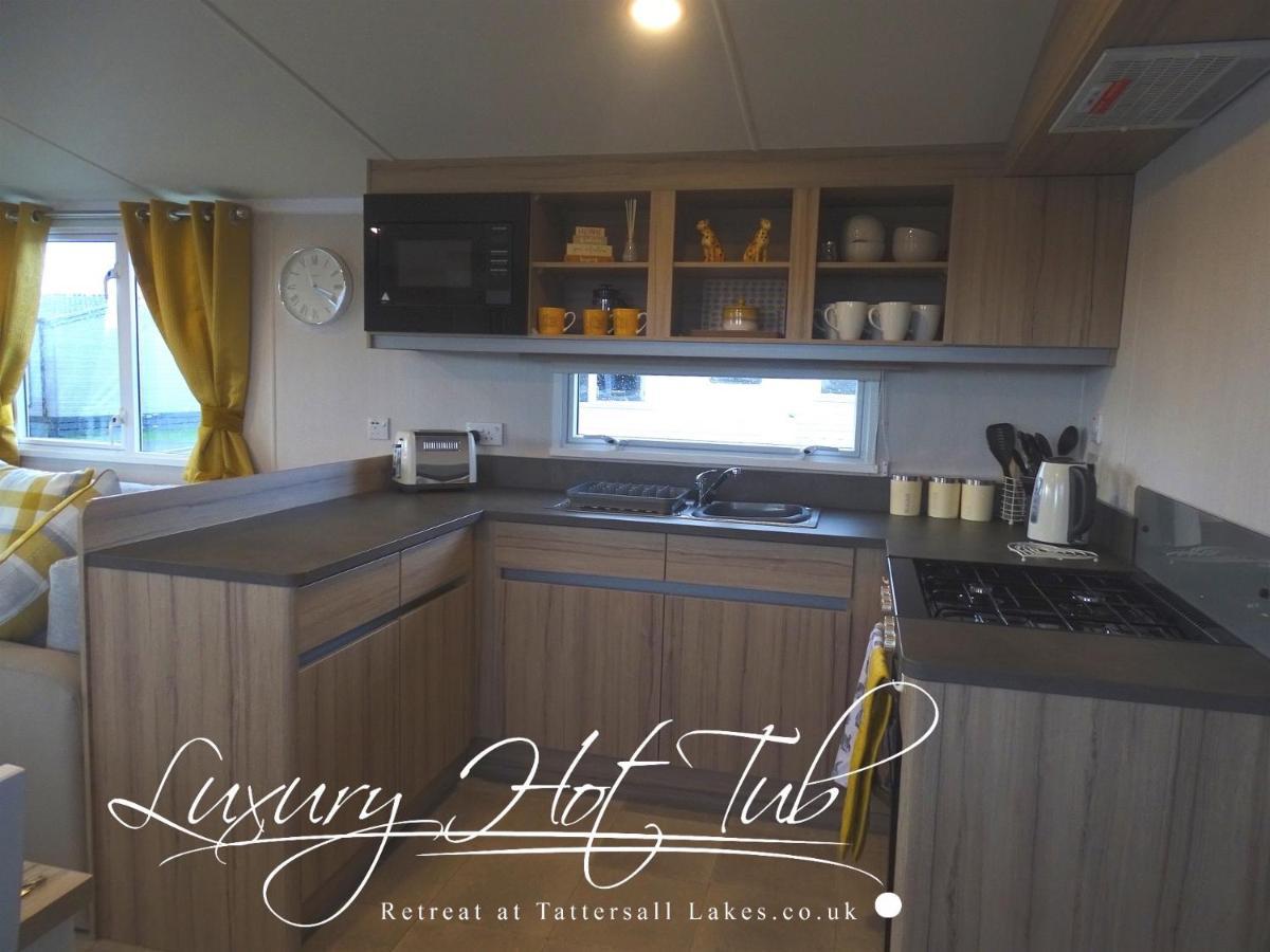 Luxury Hot Tub Retreat Villa แททเทอร์ชอล ภายนอก รูปภาพ